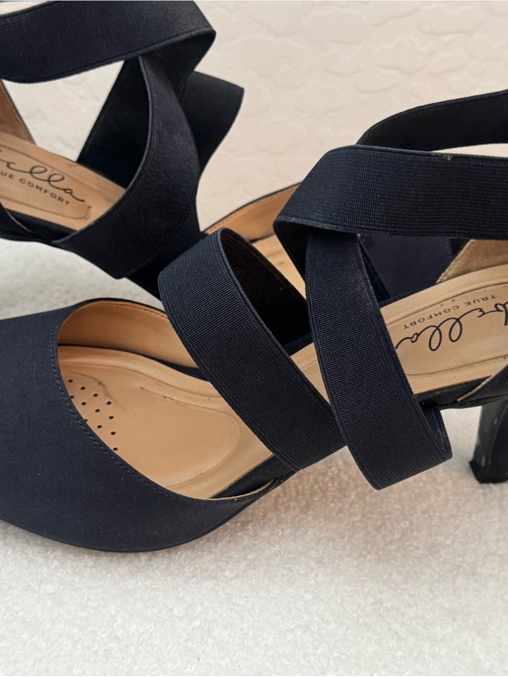 Abella Black Strappy Elastic Crossband Block Heel Sandals